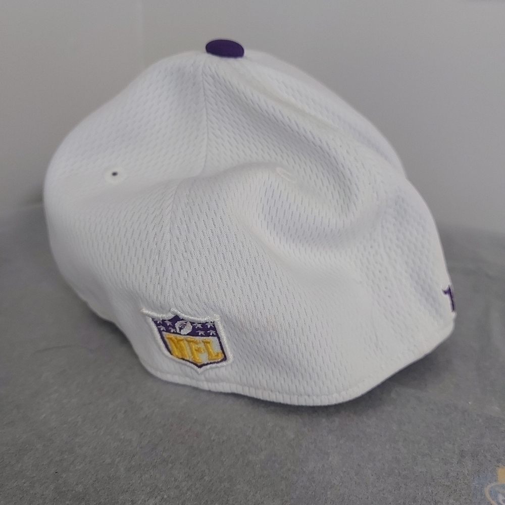 🌹Minnesota viking hat New small/medium - Picture 2 of 4